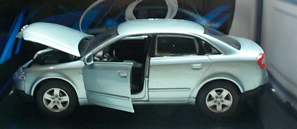1:24 Audi A4 轎車
