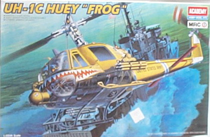 1/35 UH-1C HUEY FROG直昇機2196