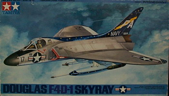 1/48 DOUGLAS F4D-1 SKYRAY